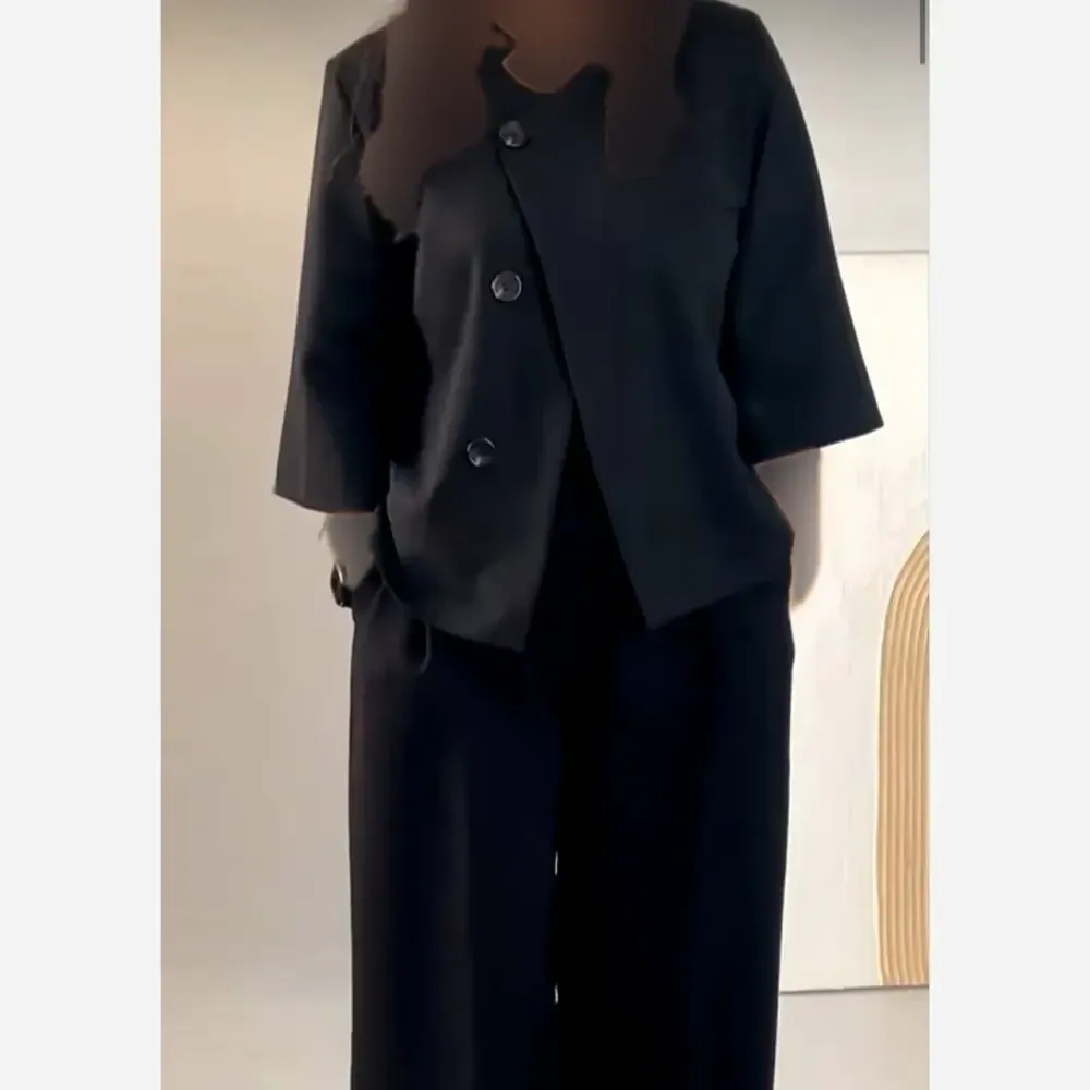 کت شلوار بابونه مازراتی درجه یک زنانه در دو رنگ و دو سایز